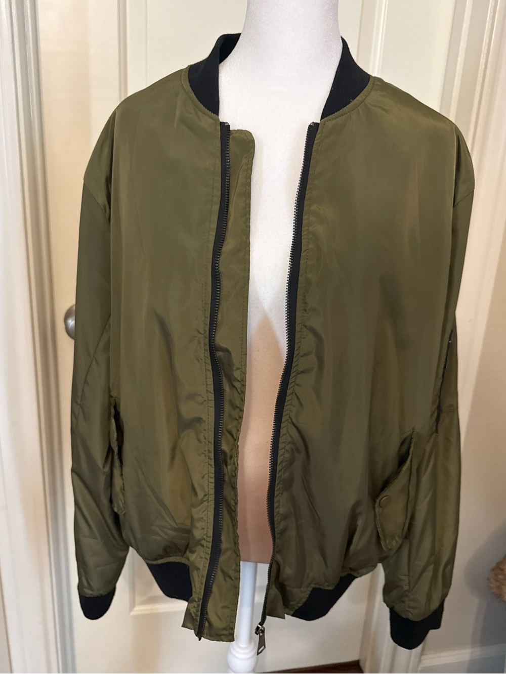 NWOT Zeagoo Women’s XL Green Bomber Jacket